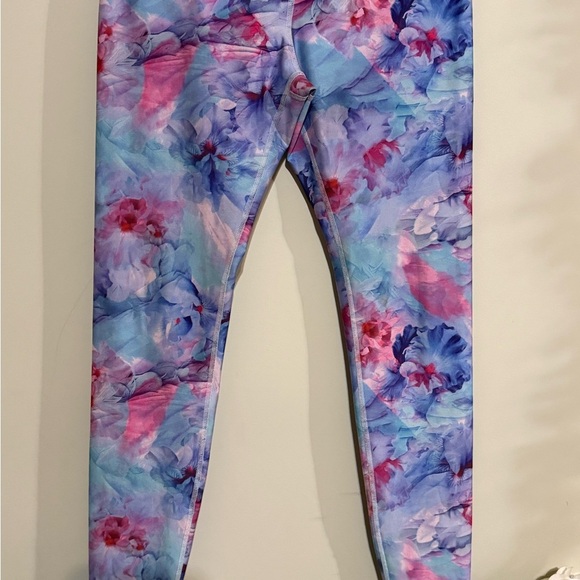 Floral Blue and Pink Leggings - Picture 6 of 9